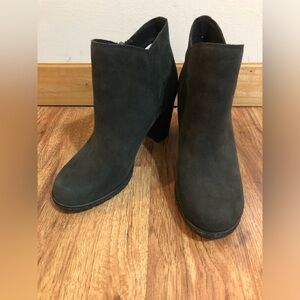 Timberland Women's Dark Gray Ankle Boots